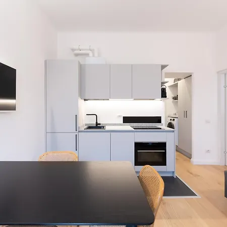 Center - Modern With Parking Lejlighed